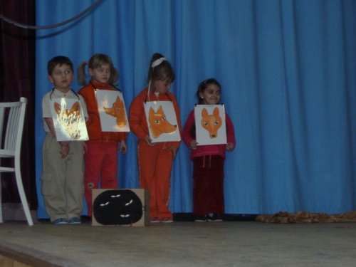 Hraje celá dědina aneb S veselou myslí na nesmysly. - 18.3.2006